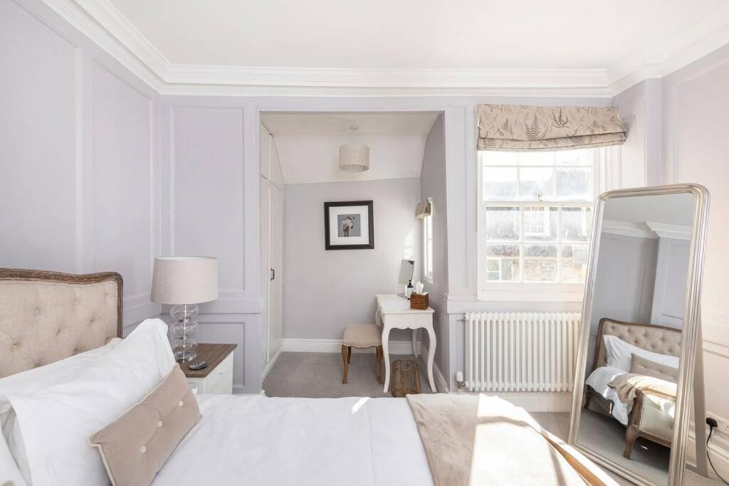Beautiful Apartment, Incredible Central Location バース エクステリア 写真