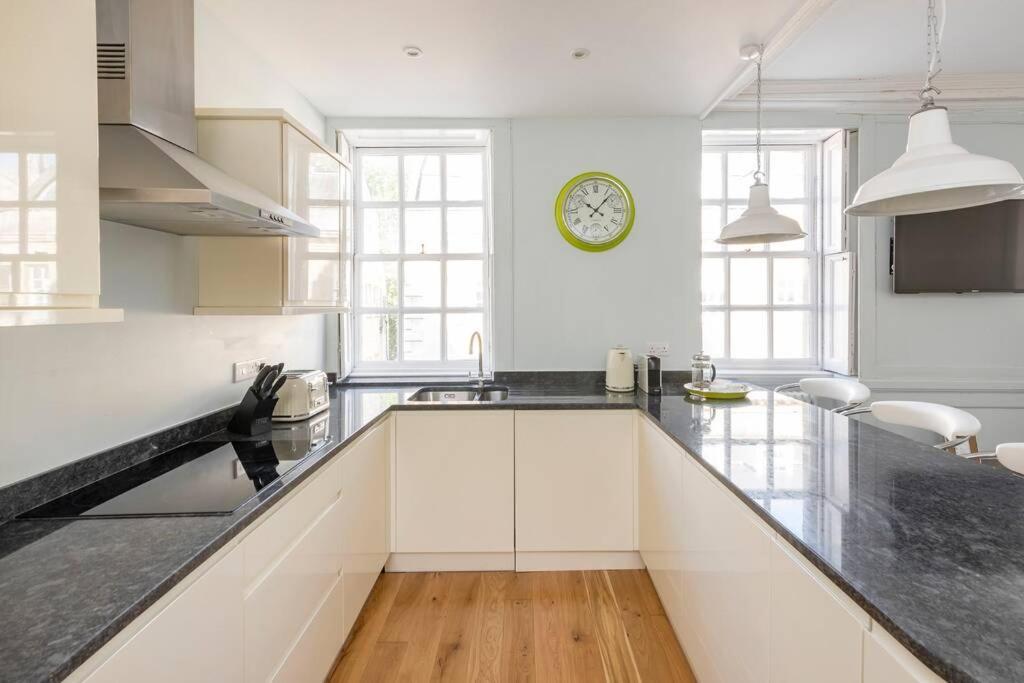 Beautiful Apartment, Incredible Central Location バース エクステリア 写真