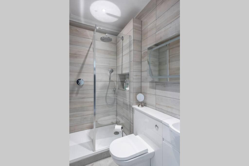 Beautiful Apartment, Incredible Central Location バース エクステリア 写真