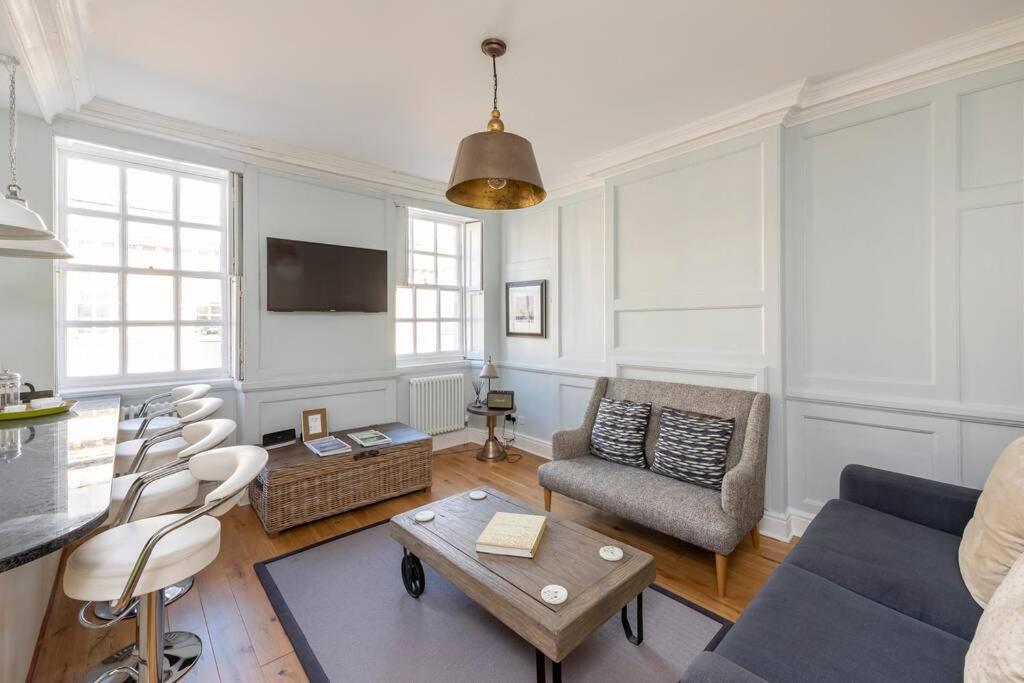 Beautiful Apartment, Incredible Central Location バース エクステリア 写真